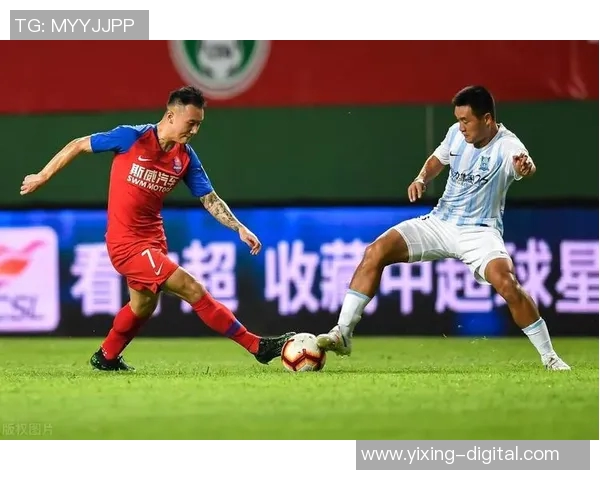 深入分析广州足球队的运营策略与战术布局探讨